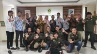 Para Pemuda Patriot Desa Saat Rapat Koordinasi dengan Dinas Setempat