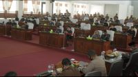 Rapat Paripurna DPRD yang membahas Raperda