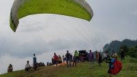 Salah satu objek wisata Paralayang di kabupaten Agam