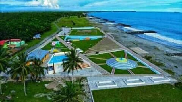 Pantai Torpedo Ujuang Labuang, Nagari Tiku Lima Jorong, Kecamatan Tanjung mutiara
