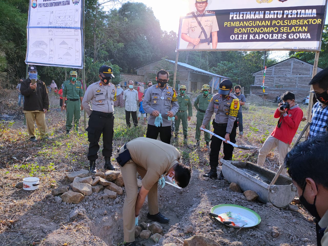 Bupati Gowa lakukan peletakan batu pertama 