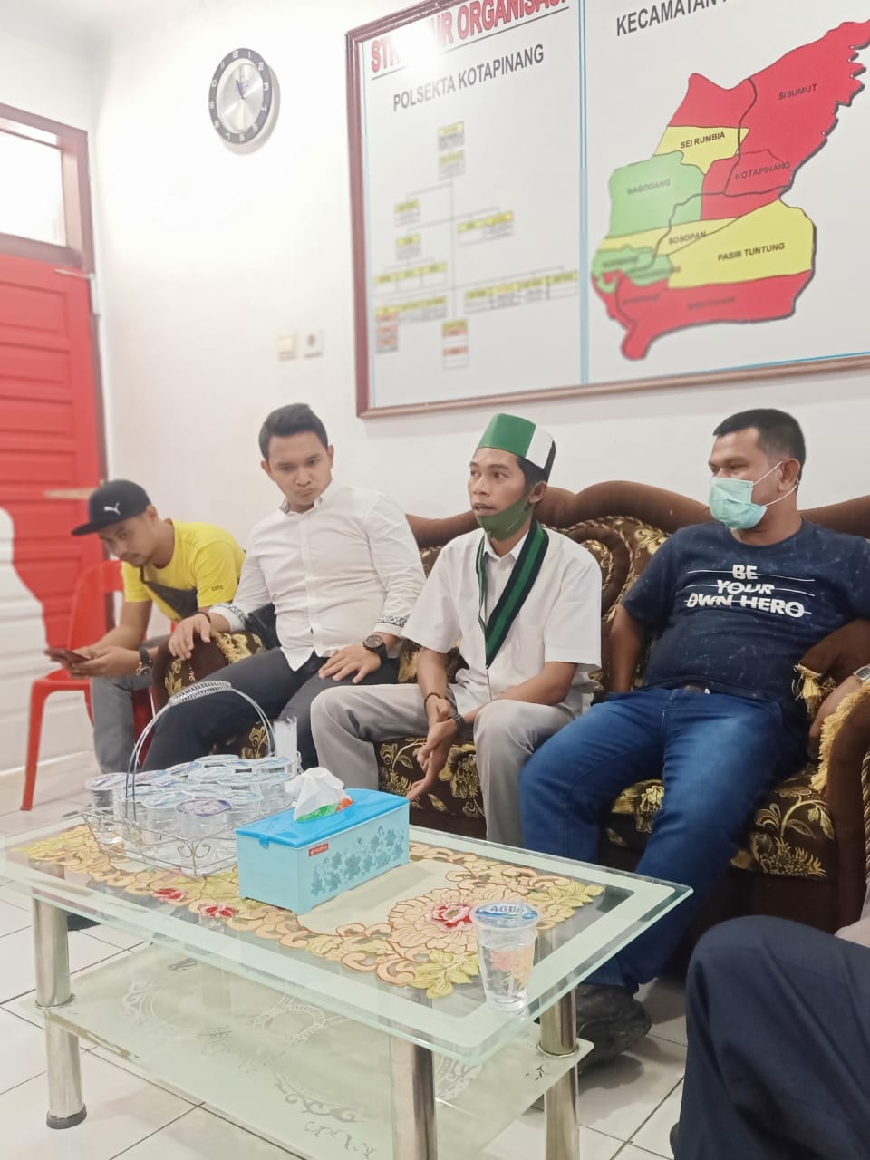 Foto Audiensi Aliansi Mahasiswa dan Pemuda Labusel dengan Kapolsekta Kotapinang