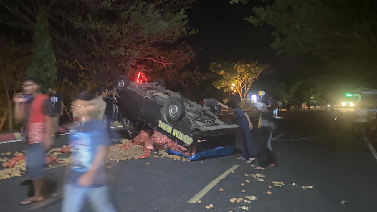 Kecelakaan tunggal di badan jalan Bantaeng