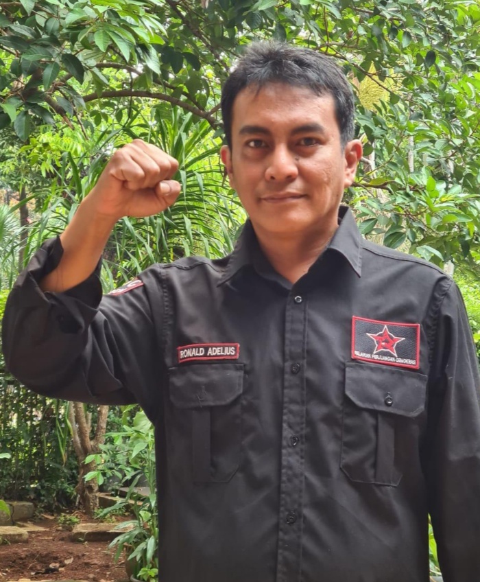 Ketua DPC Repdem Tangerang Selatan (Ronald Adelius)