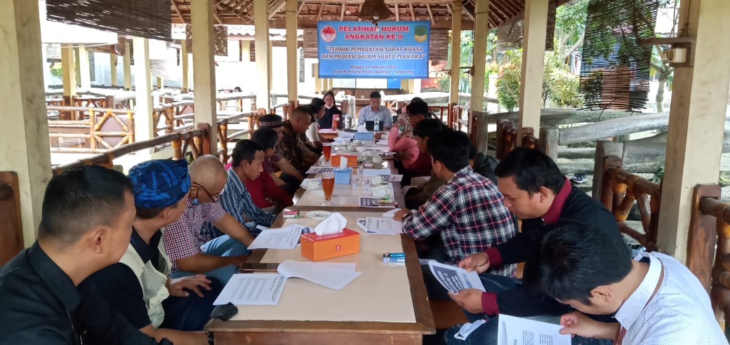 Kegiatan ini di selenggarakan bertempat Balai Kambang Resto, Balaraja – Tangerang, Banten