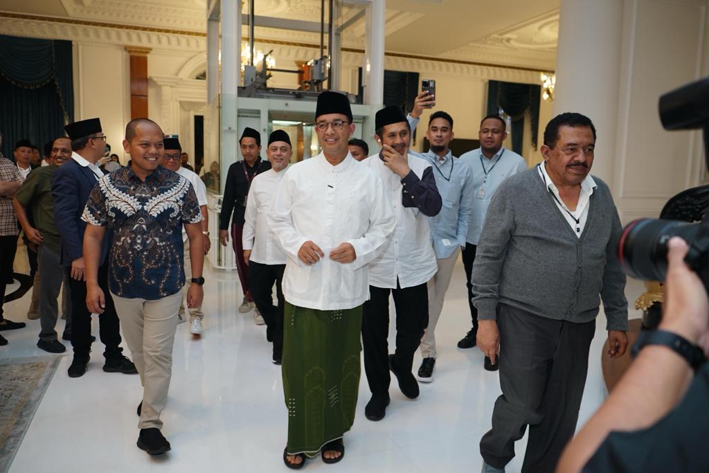 Resolusi Kiai Kampung Harus Jadi Program 100 Hari Capres Terpilih 2024 ...